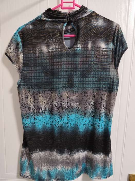 Beautiful ladies short sleeve top