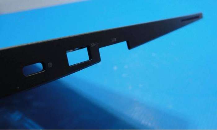 Dell Latitude 5591 15.6" Genuine Palmrest w/Touchpad AP259000600