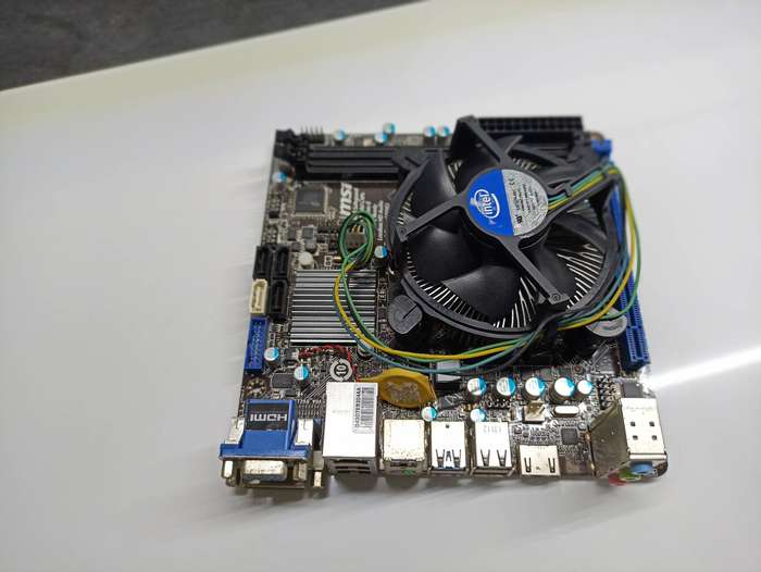 MSI B75IA-A33 - Intel(R) Core(R) (TM) i3-3240 CPU @ 3.40GHz Motherboard