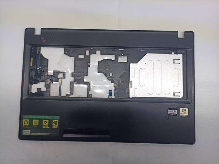 Lenovo IdeaPad G585-20137 Palmrest w/TouchPad AP0N2000321
