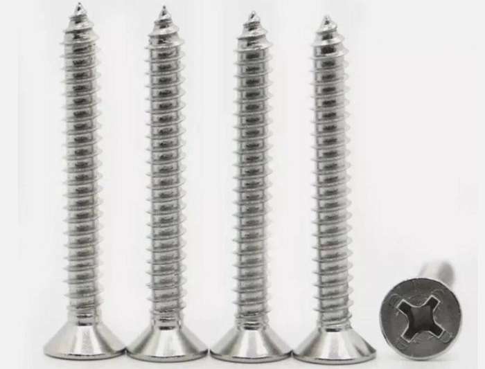 Set of Tapping Steel Screws and wall plugs