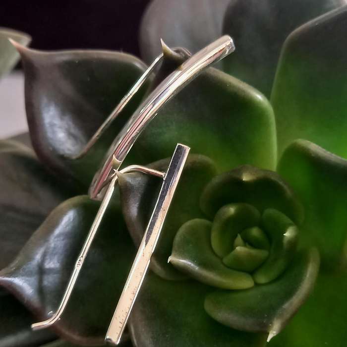 Silver square curve ear line earings