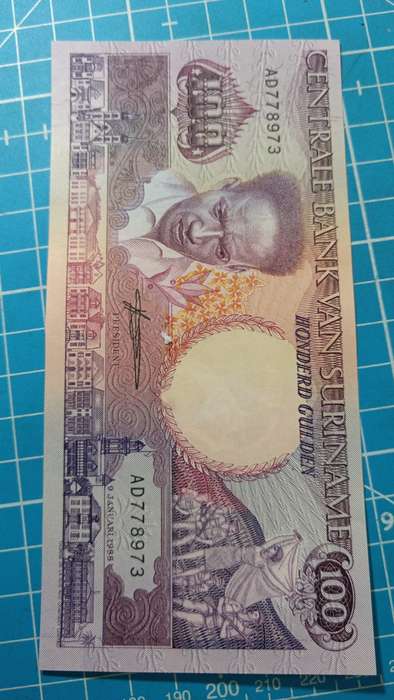 suriname 100 gulden note