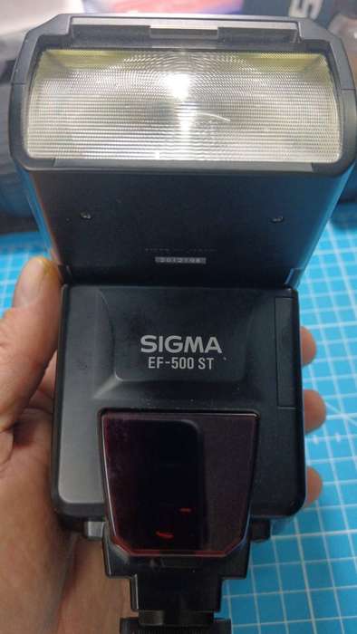Sigma EF-500 ST flash