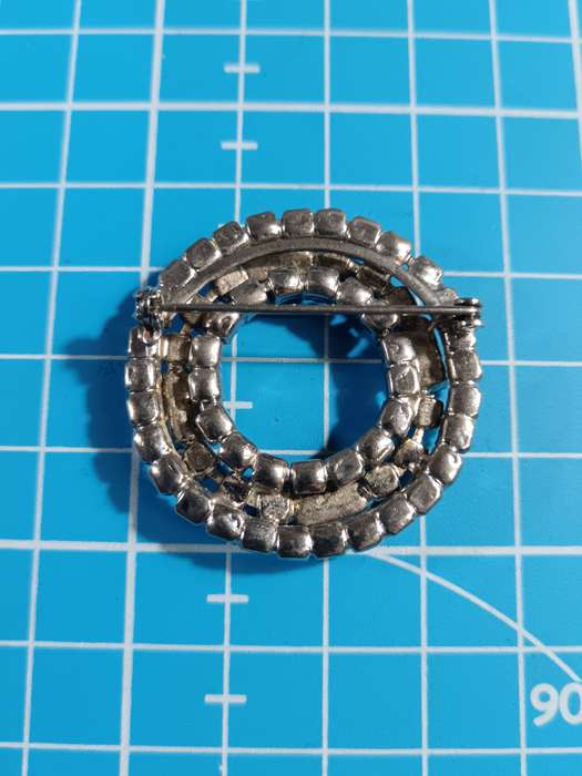 Costume Jewellery - Brooch