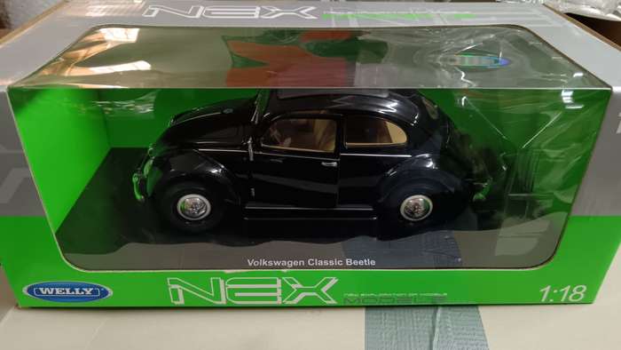 1:18 NEX Models VW Beetle in Box