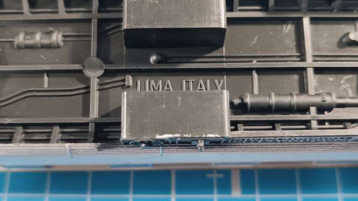 LIMA HO: Passenger Coach