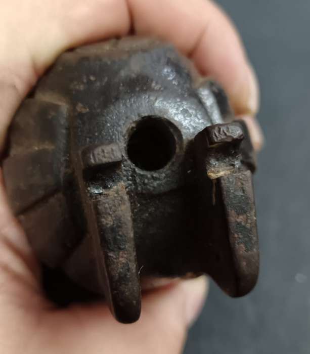 United Kingdom - Mills Grenade ( Inert ) Mills Bomb