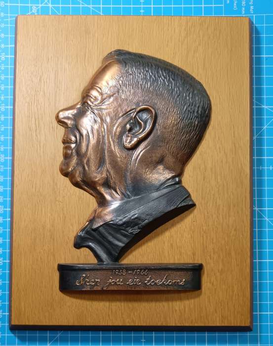 Collectible Piece - Hendrik Verwoerd Bronze/Copper Mounted Bust