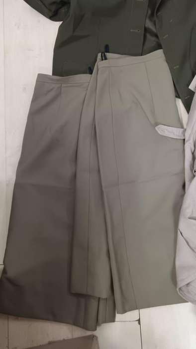SANDF - Ladies Personnel Services Clothing Lot ( Top Condition )
