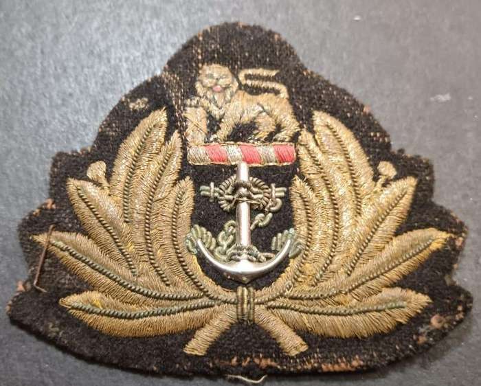 SADF - Navy Officer Cap Badge