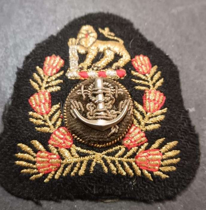 SADF - Navy Warrant Officer Cap Badge