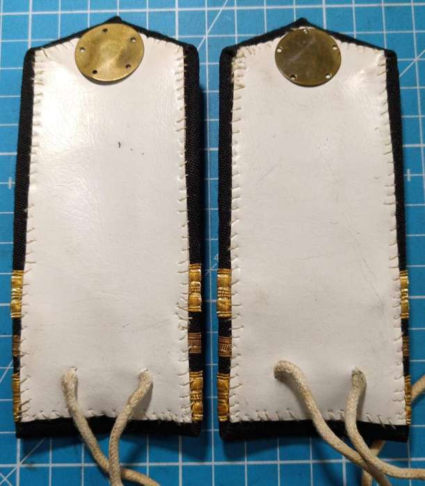 SADF - Navy Lieutenant Commander Epauletter Pair - Bullion Type