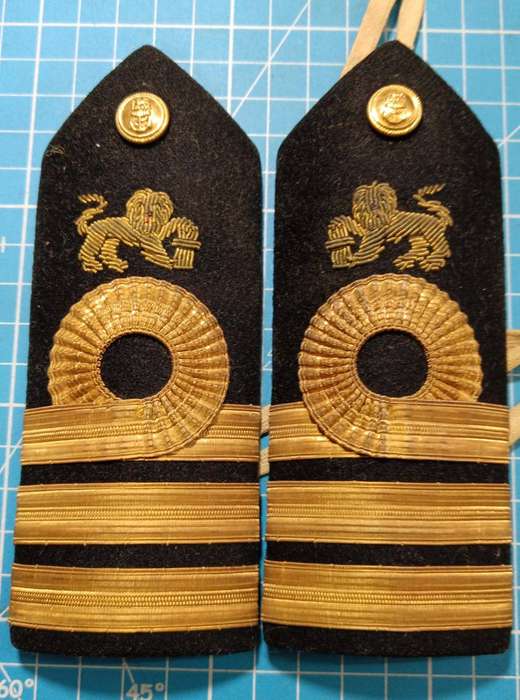 SADF - SA Navy Commander Rank Epaulettes - Bullion Type