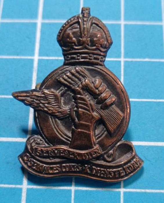 SADF - Q Services Corps Cap Badge