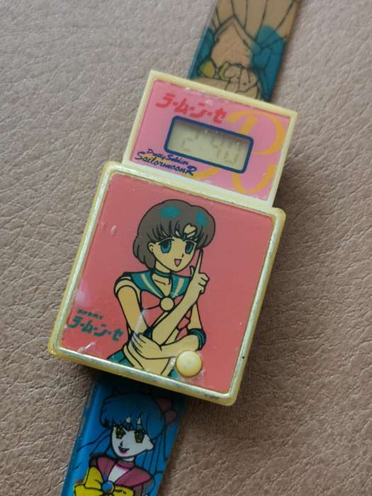 Vintage 1990s sailor moon kids digital watch