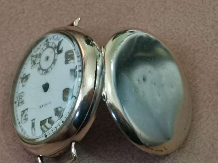 Early 1900s lorix gents trench watch rare