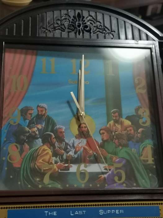 Vintage 1990s sakyno The last supper musical wall clock