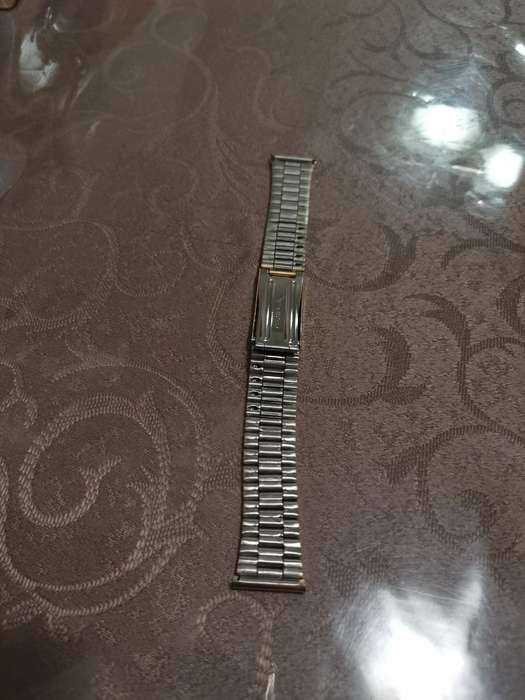 Gold tone stainless steel watch bracelet to fit 20mm lug new old stock
