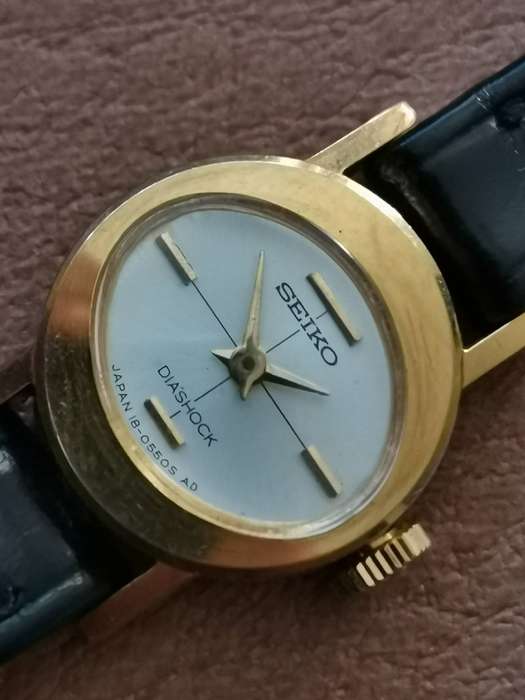 Rare ladies seiko diashock manual wind mechanical watch