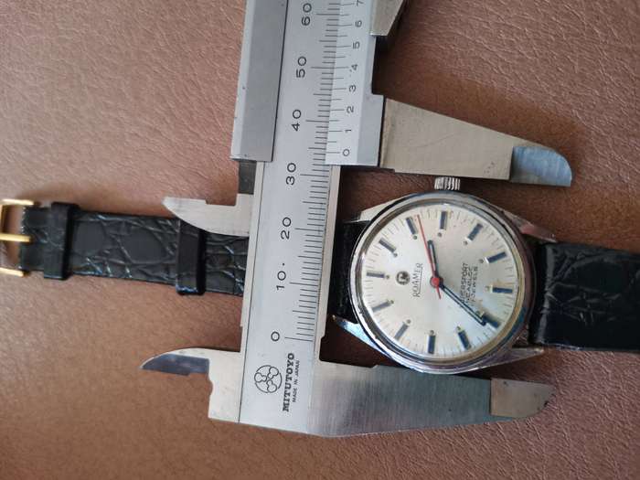 Vintage roamer Supersport incabloc 17 jewels manual wind mechanical watch