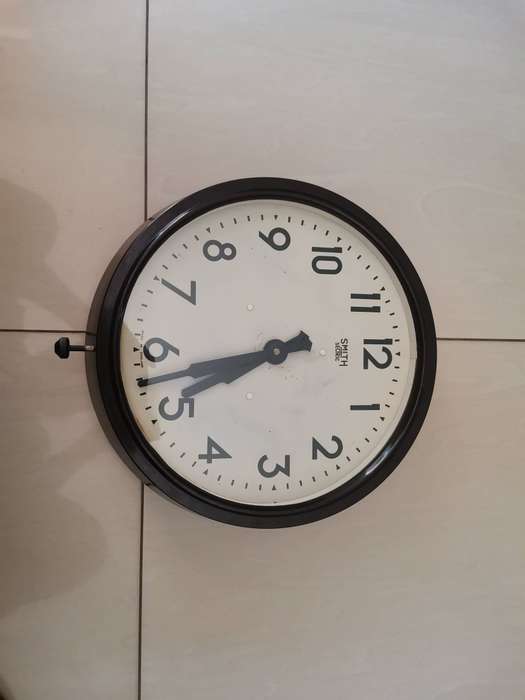 Vintage 1940s Smiths sectric large oversize railway station clock in amazing working condition