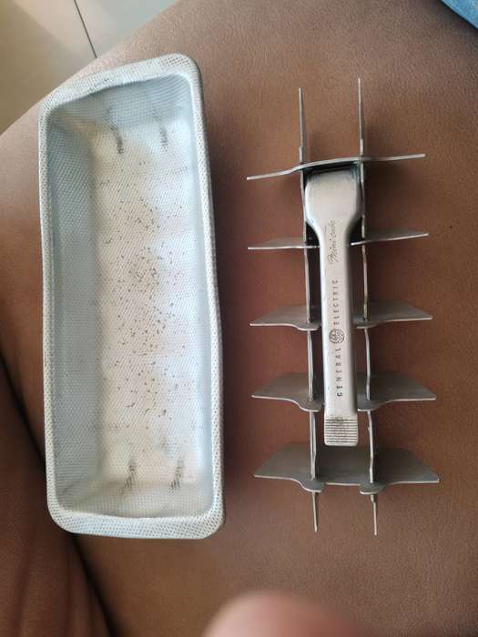Vintage 1950s general electric mini cube aluminum ice tray