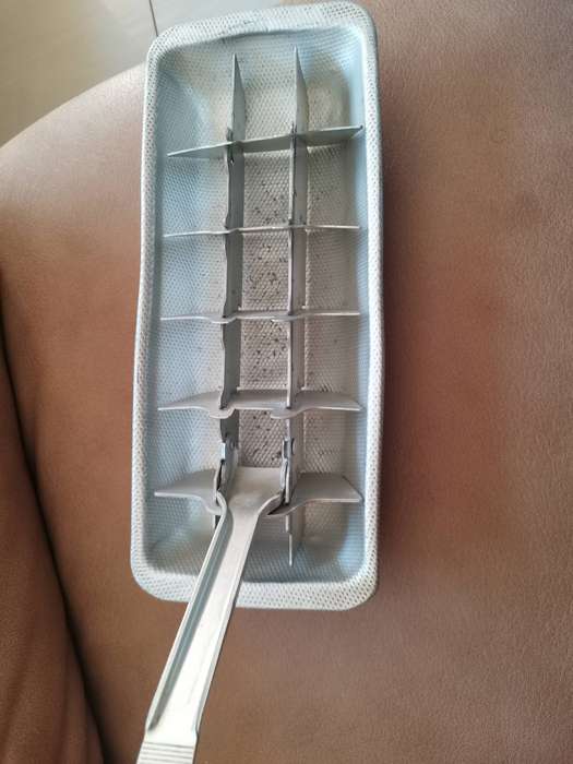 Vintage 1950s general electric mini cube aluminum ice tray