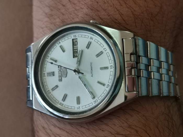 Vintage seiko 5 automatic mechanical watch