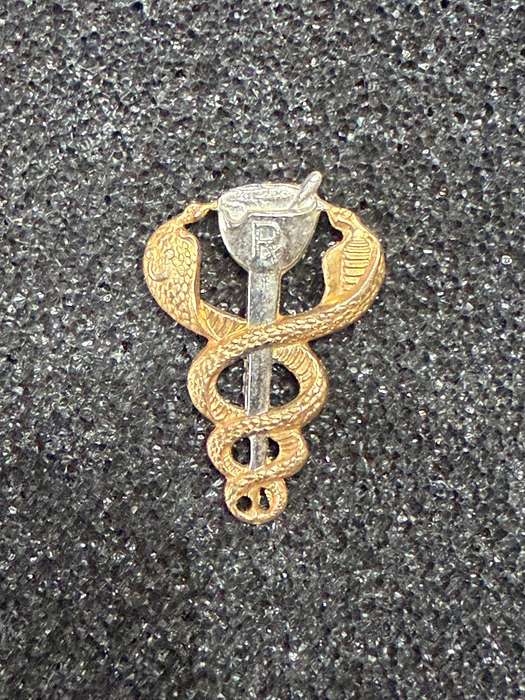 Pharmacist Bi-Metal Proficiency Badge SADF