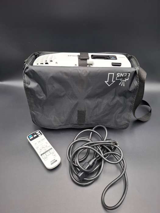 Epson projector EB S18