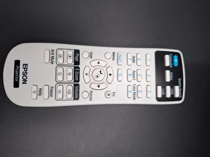 Epson projector EB S18