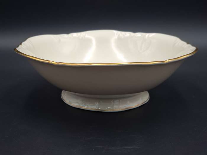 Vintage Porsgrunn Norge - 33 piece dinnerware in ivory with gold trim - designer Nora Gunderson