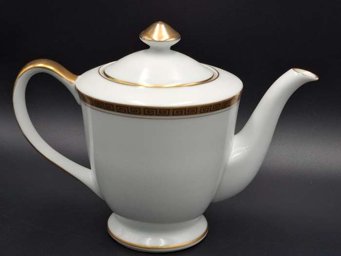 Vintage Linden Japan Fine China - Greek Key MK3006 pattern - stunning set