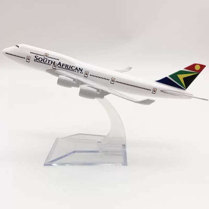 SAA B747-400 - DIE CAST STEEL - SCALE 1/400 (16CM) - NEW IN BOX