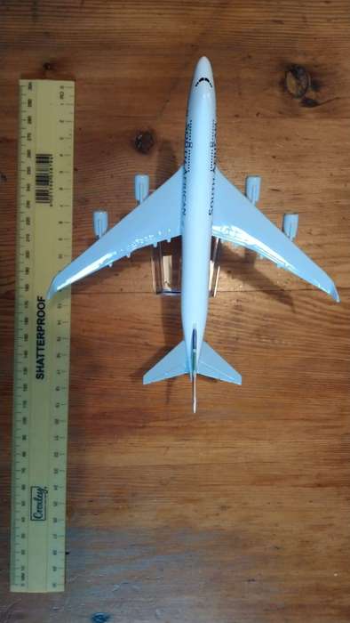 SAA B747-400 - DIE CAST STEEL - SCALE 1/400 (16CM) - NEW IN BOX