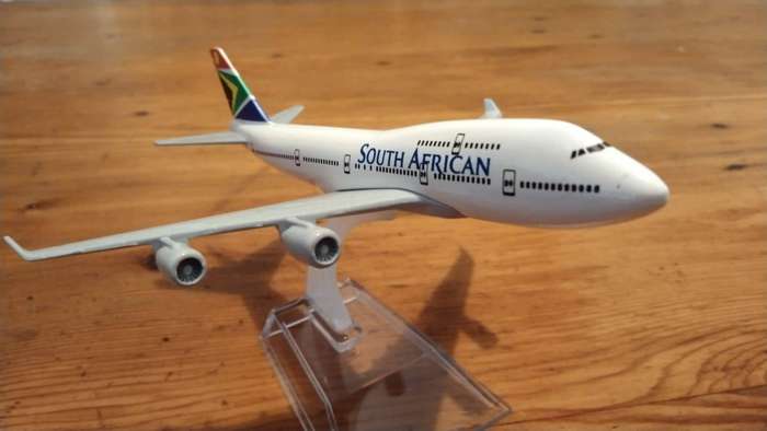 SAA B747-400 - DIE CAST STEEL - SCALE 1/400 (16CM) - NEW IN BOX