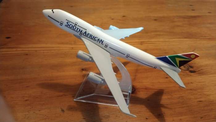 SAA B747-400 - DIE CAST STEEL - SCALE 1/400 (16CM) - NEW IN BOX