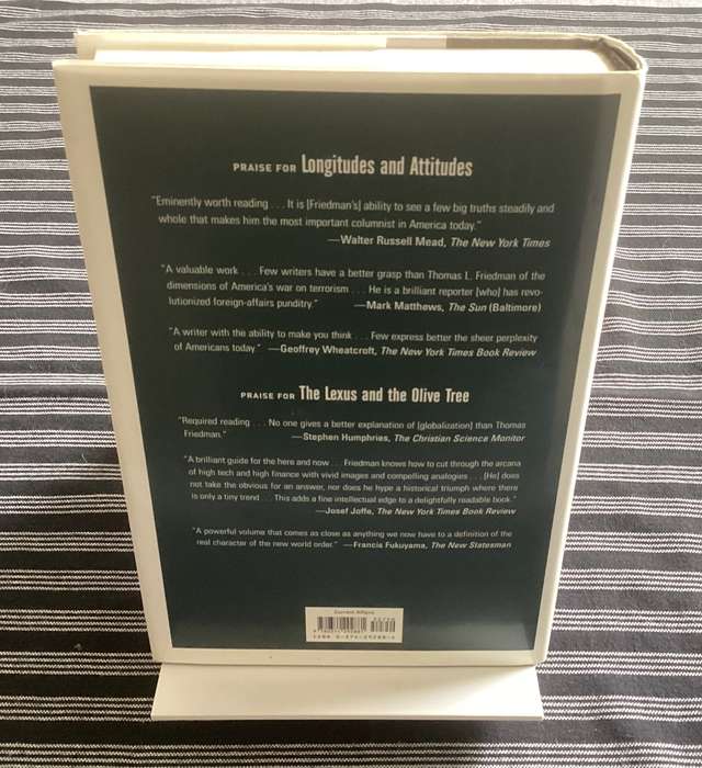 The World is Flat. International best seller by Thomas L Friedman. Hardcover.