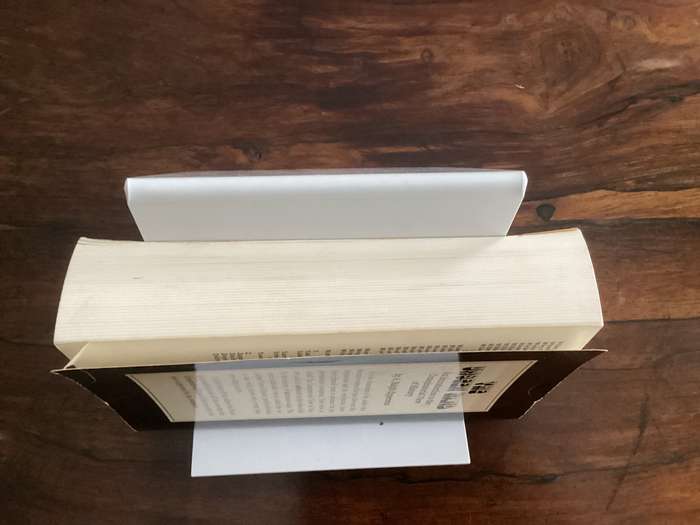 THE UNSEEN HAND. The Conspiratorial View of History. Paperback in a Good + condition.
