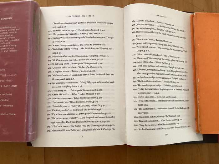 REPORTING ON HITLER. By Will Wainewright. Hardcover in an excellent condition.