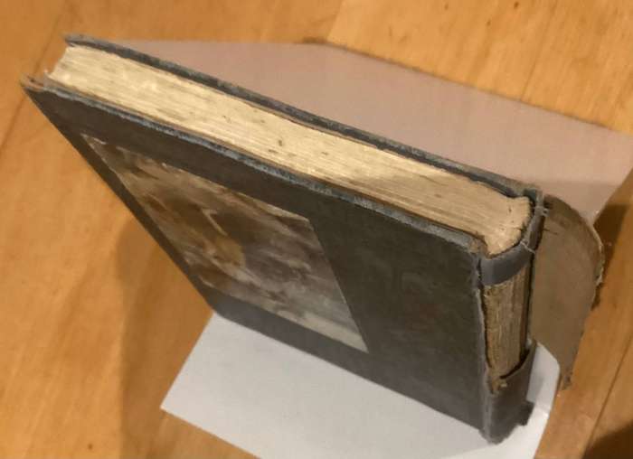 ROBINSON CRUSOE by Daniel Defoe. (1958). Rare hardcover edition.
