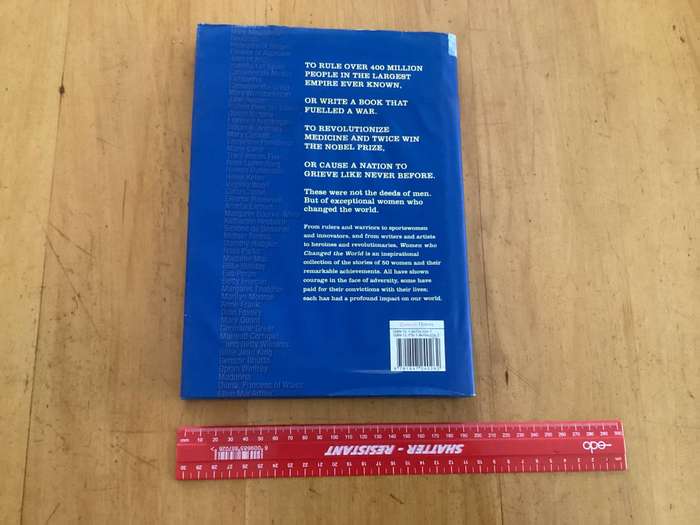 WOMEN who changed the world. Hardcover in a VGood condition.