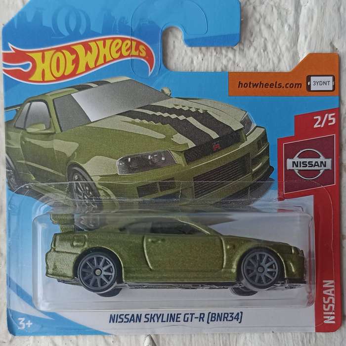 1/64 scale Nissan GTR R34 Millenium Jade Hot wheels