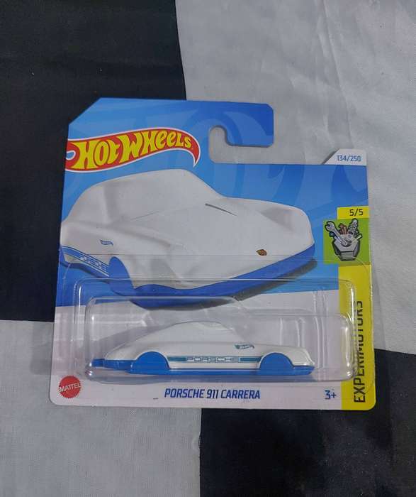Hot Wheels Porsche 911 Carrera (Keychain Clip)