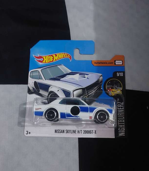 Hot Wheels Nissan Skyline H/T 2000GT-X