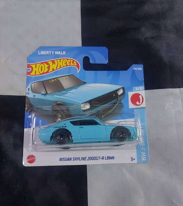 Hot Wheels Nissan Skyline 2000GT-R LBWK (Liberty Walk)