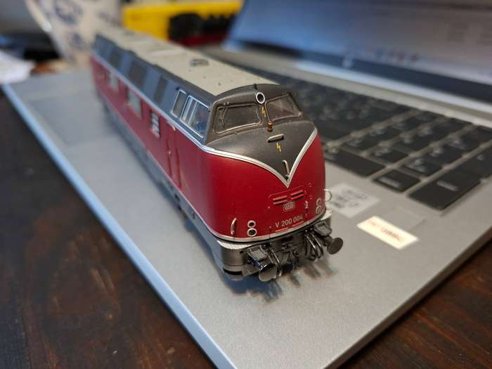 Roco 41250 Diesel Locomotive Series V200 004 DB DC