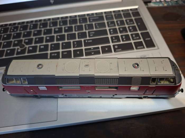 Roco 41250 Diesel Locomotive Series V200 004 DB DC