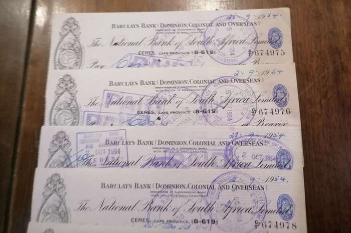 25 x BARCLAYS BANK